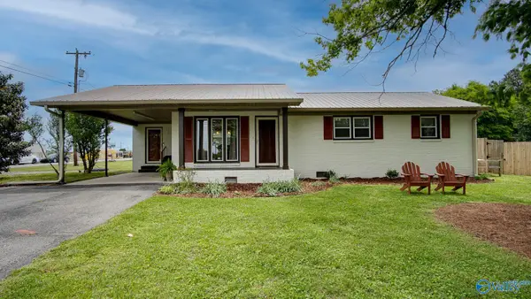 89 Thrasher Road, Guntersville, AL 35976