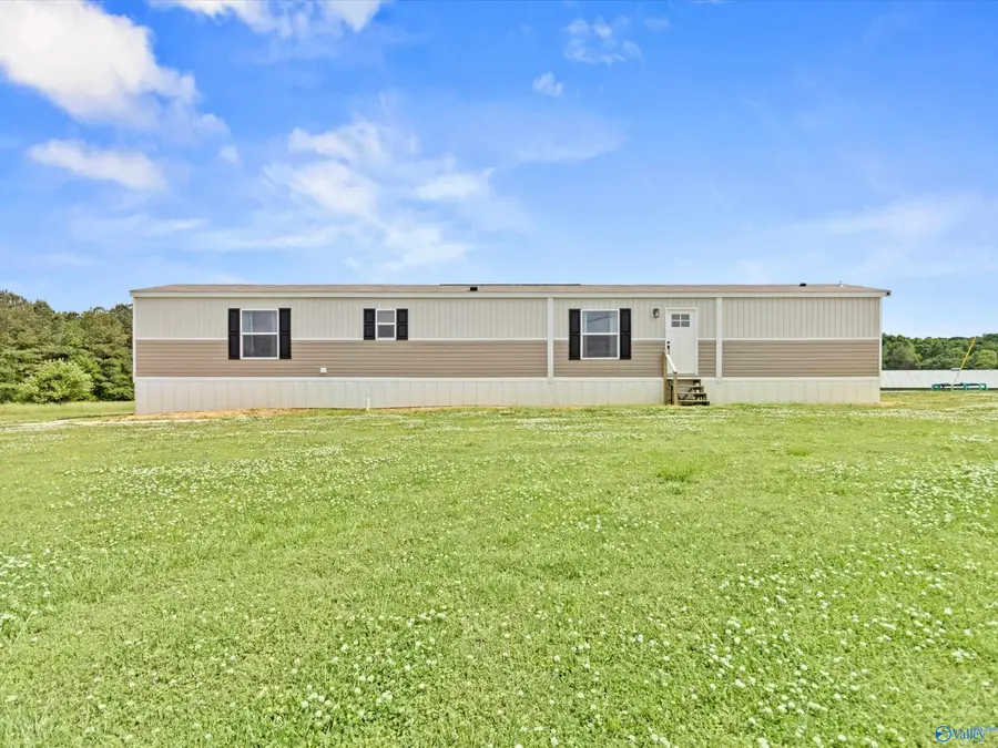 272 Hooper Drive, Boaz, AL 35956 - #3