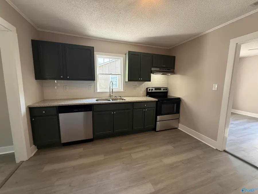 2614 Huntsville Street Nw, Huntsville, AL 35811 - #2