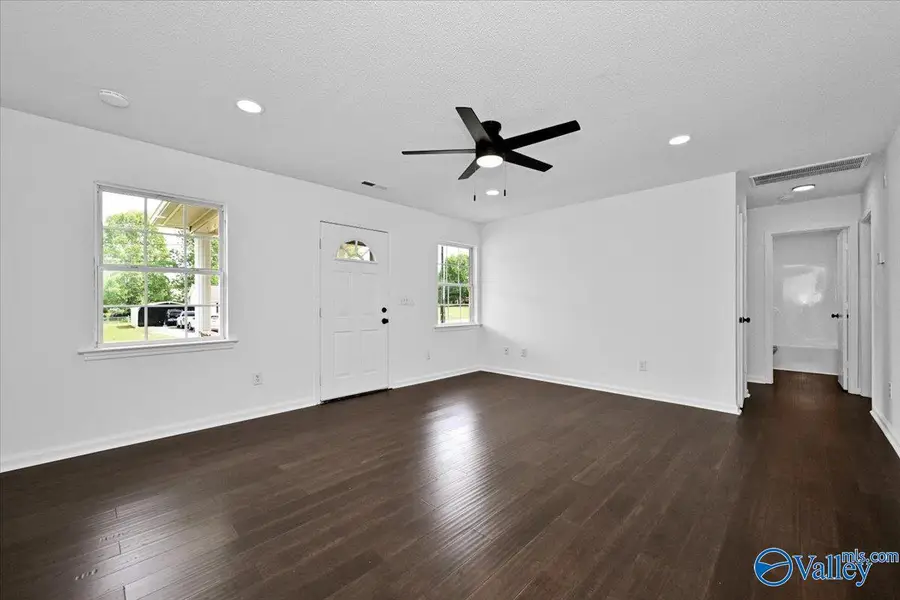 101 Maple Circle, Arab, AL 35016 - #2