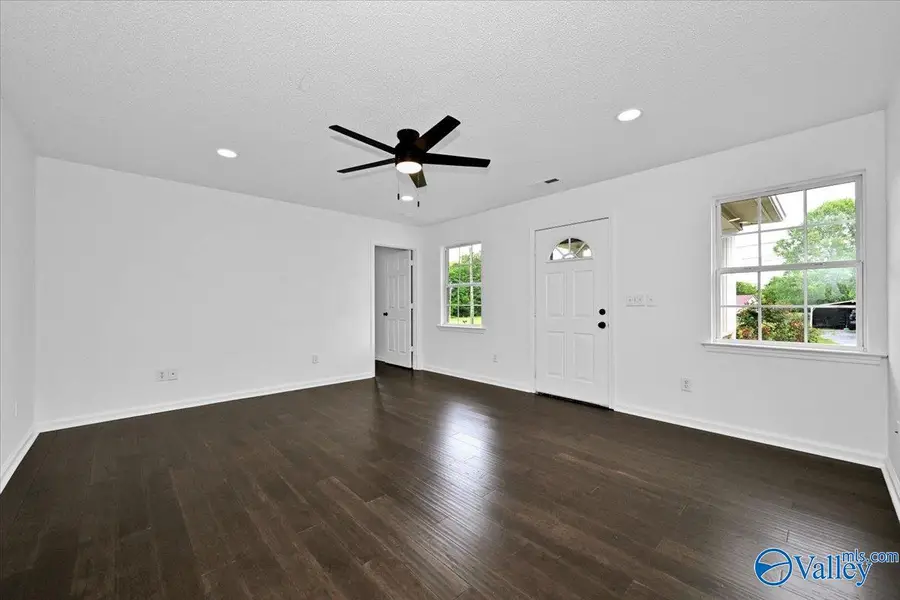 101 Maple Circle, Arab, AL 35016 - #3