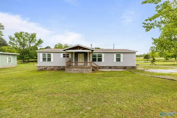 519 Apple Grove Road, Laceys Spring, AL 35754