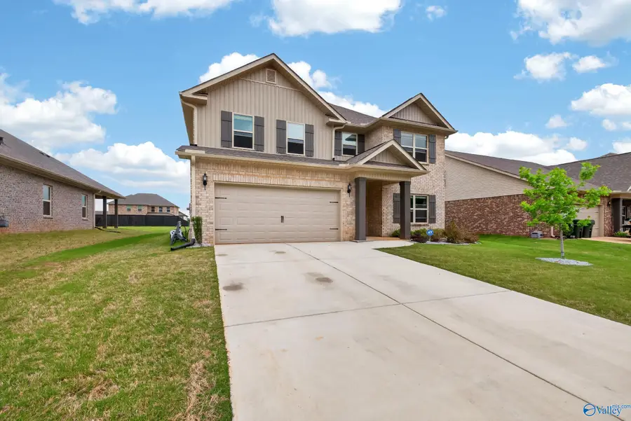 201 Saddle Street, New Market, AL 35761 - #2