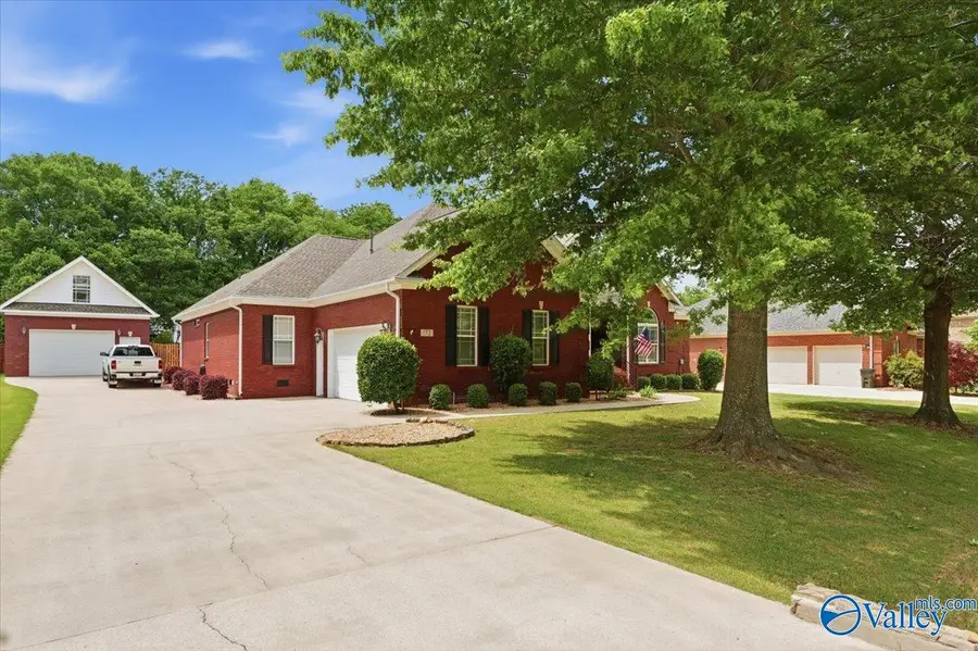 172 Valley Stone Road, Huntsville, AL 35811 - #2