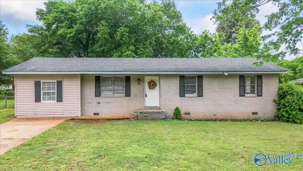 2502 Redmont Road Nw, Huntsville, AL 35810