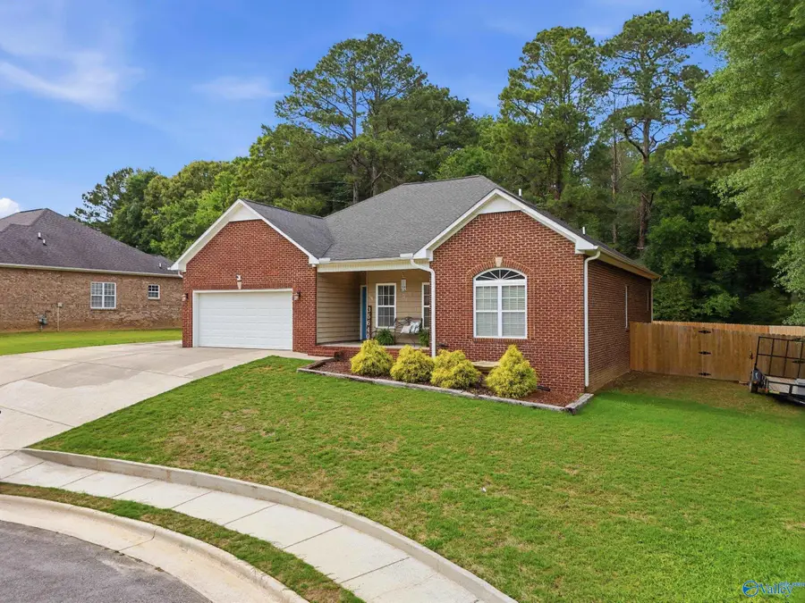 1201 Hunter Lane Sw, Hartselle, AL 35640 - #2