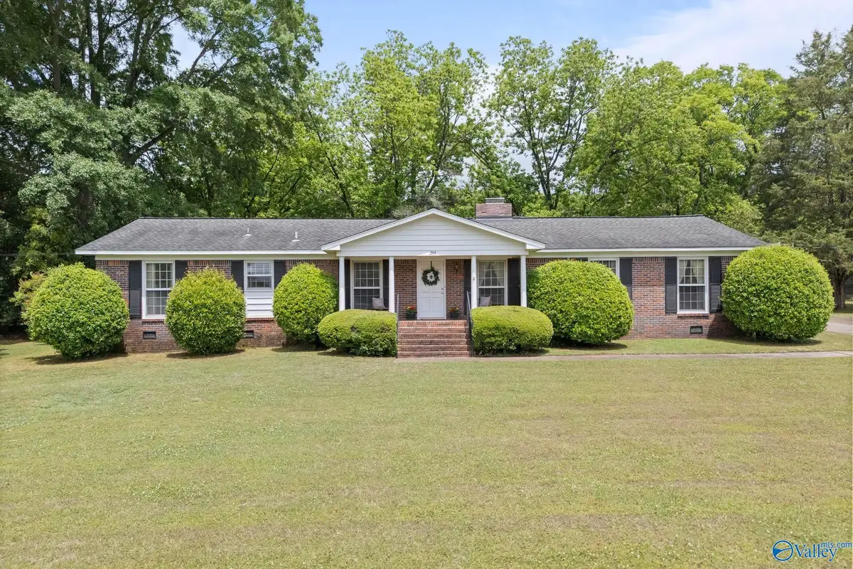 209 Vincent Se, Huntsville, AL 35802 - #1