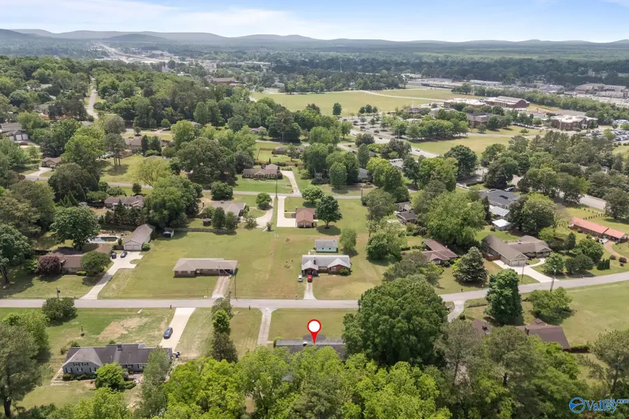 209 Vincent Se, Huntsville, AL 35802 - #3