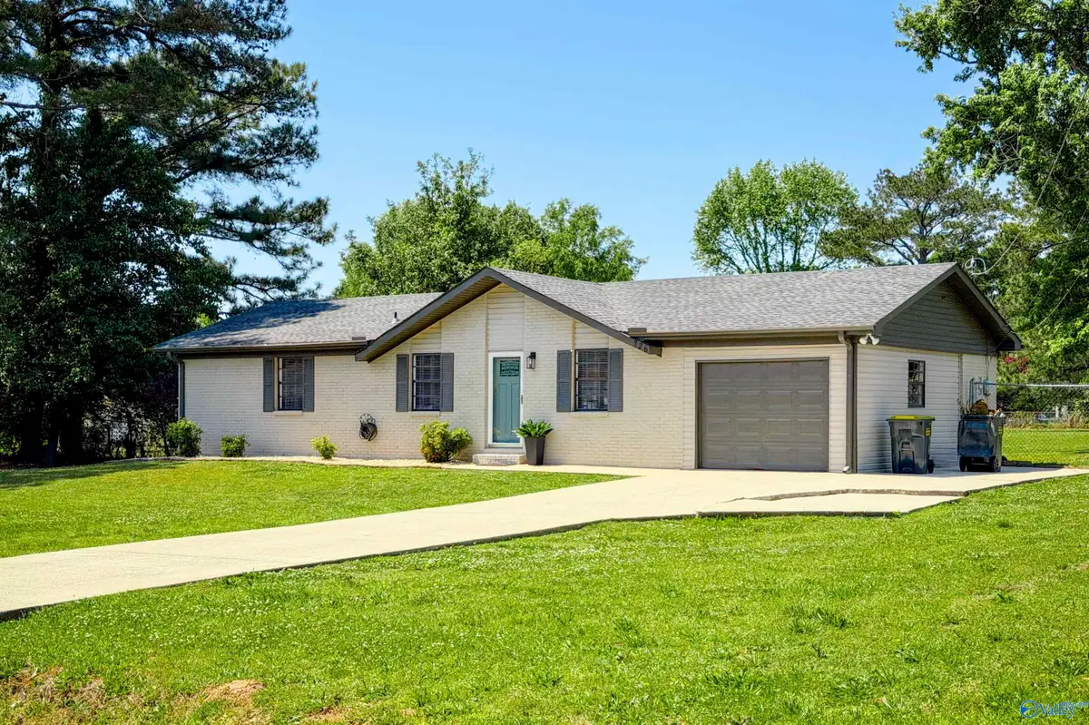 226 Cedar Street, Decatur, AL 35603 - #1