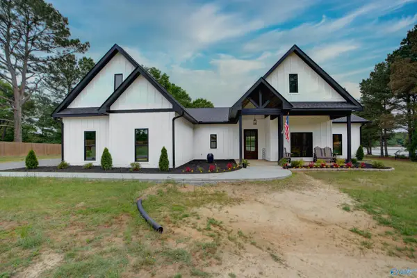 376 Summer Breeze Drive, Cedar Bluff, AL 35959
