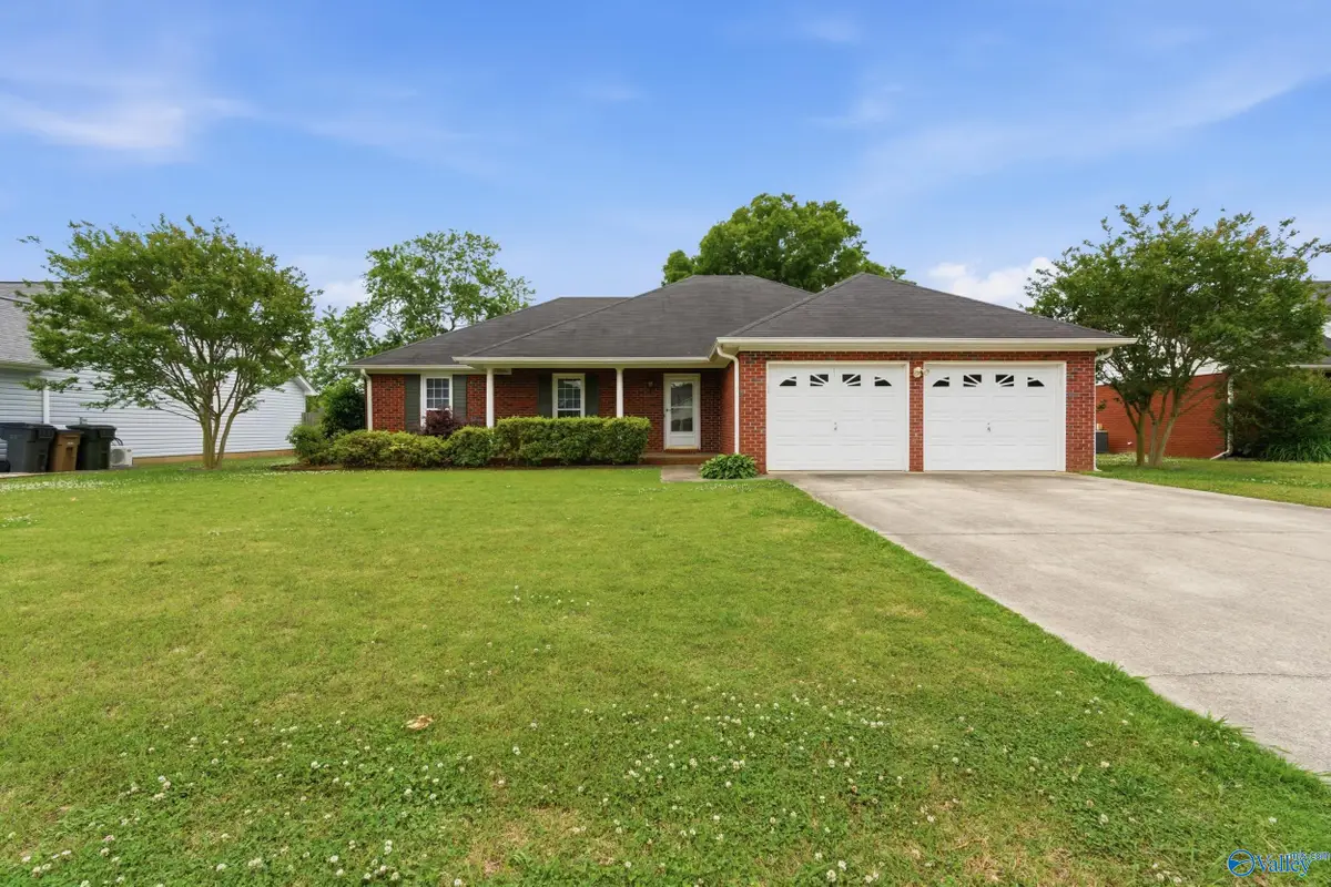 2305 Winthrop Drive Sw, Decatur, AL 35603 - #1