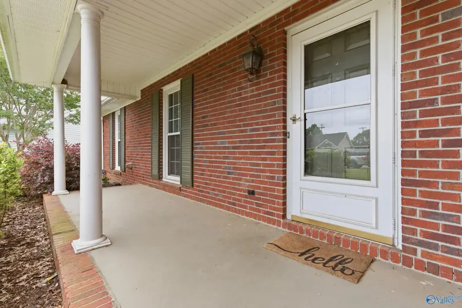 2305 Winthrop Drive Sw, Decatur, AL 35603 - #3
