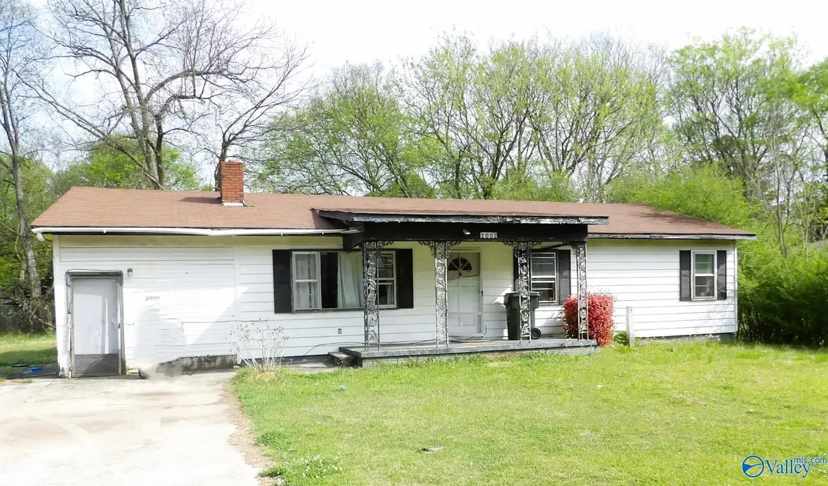 2002 Montgomery Street Sw, Decatur, AL 35601 - #1