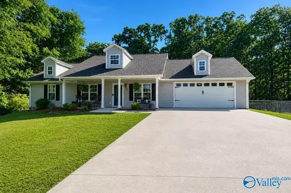 382 Solitude Avenue, Albertville, AL 35950
