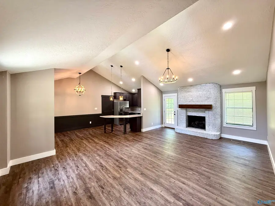 208 Seville Lane, Rainbow City, AL 35906 - #3
