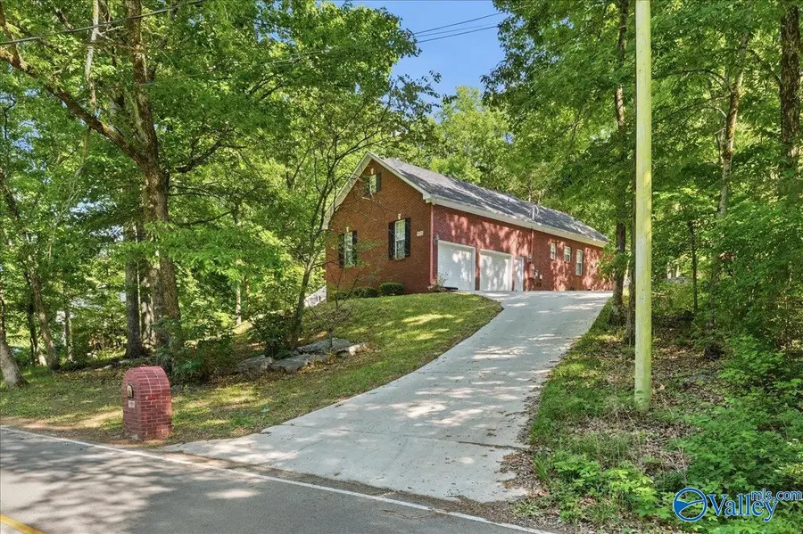 9930 Torino Drive Se, Huntsville, AL 35803 - #2