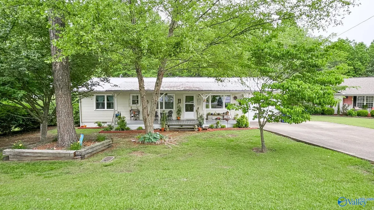 1426 Mckelvey Drive Nw, Arab, AL 35016 - #1