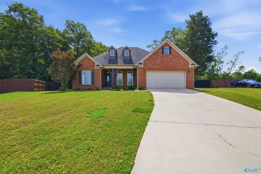 146 Bucks Pocket Drive, New Market, AL 35761 - #2