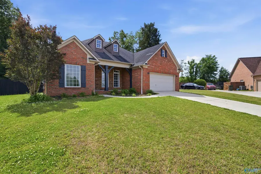 146 Bucks Pocket Drive, New Market, AL 35761 - #3
