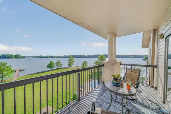 12100 Two Rivers Drive #PH-F, Athens, AL 35611