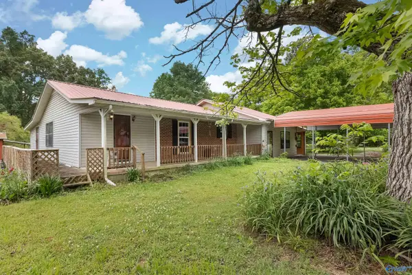191 Derrick Drive, Guntersville, AL 35976