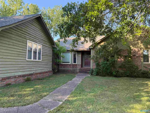 718 Littrell Circle, Moulton, AL 35650