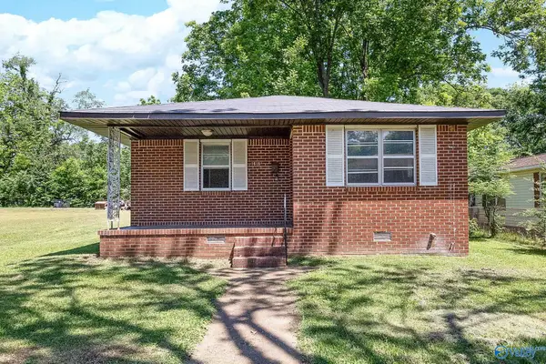 1616 Chestnut Street, Decatur, AL 35601