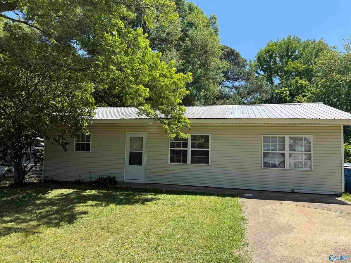 38 10th Street Nw, Arab, AL 35016 - #1