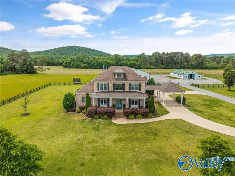272 Maple Road, New Hope, AL 35760 - #2