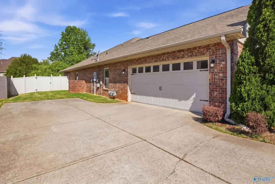 622 Summer Cove Circle Nw, Madison, AL 35757 - #3