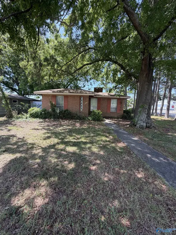 1001 Royal Drive Se, Decatur, AL 35601