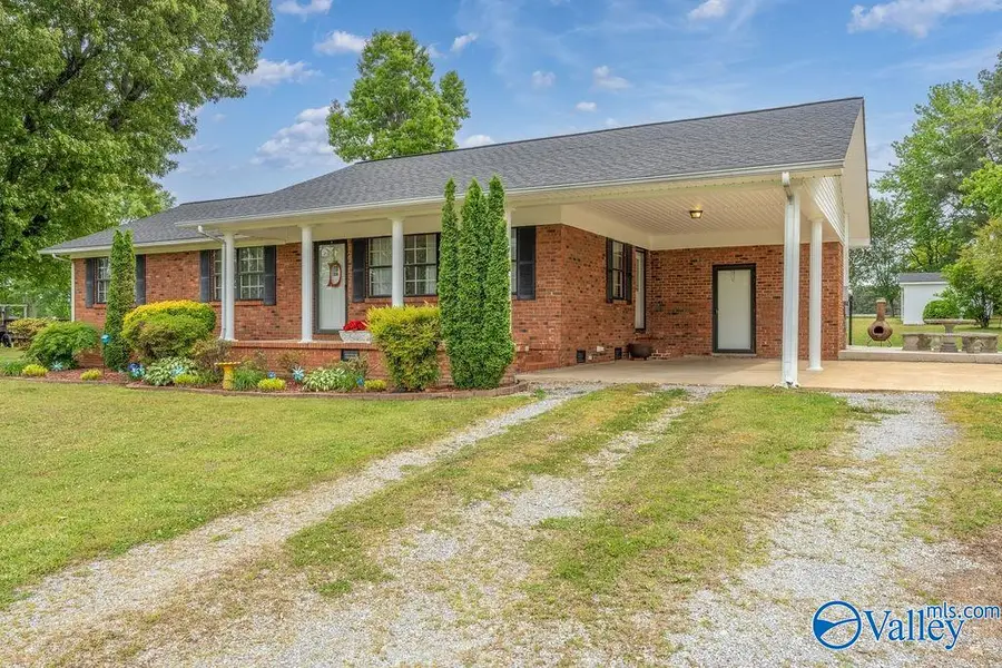 523 Bluff Road, Section, AL 35771 - #3