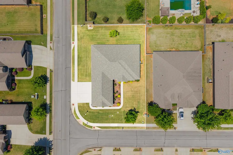 24 Winter King Drive Sw, Huntsville, AL 35824 - #2