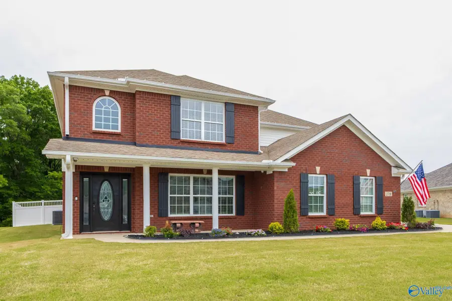 2731 Slate Drive, Huntsville, AL 35803 - #2