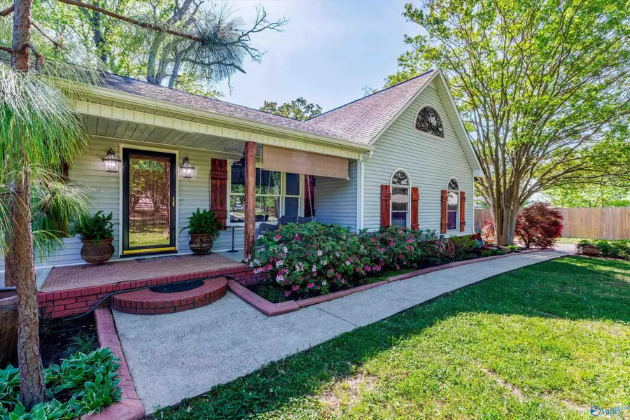 2045 Lindsay Lane S, Athens, AL 35613 - #3
