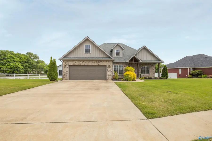 55 Rolling Brook Drive, Rogersville, AL 35652 - #2