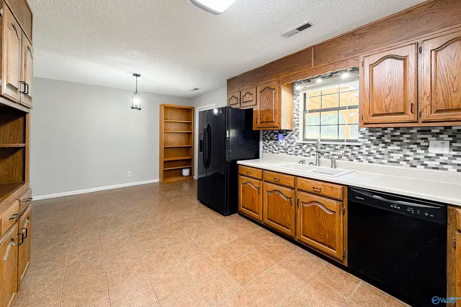 136 County Road 591, Trinity, AL 35673 - #3