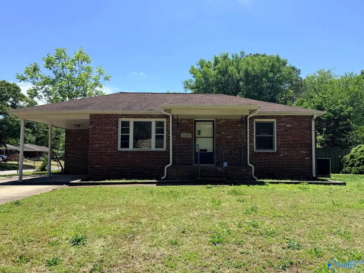2009 10th Street Se, Decatur, AL 35601 - #1