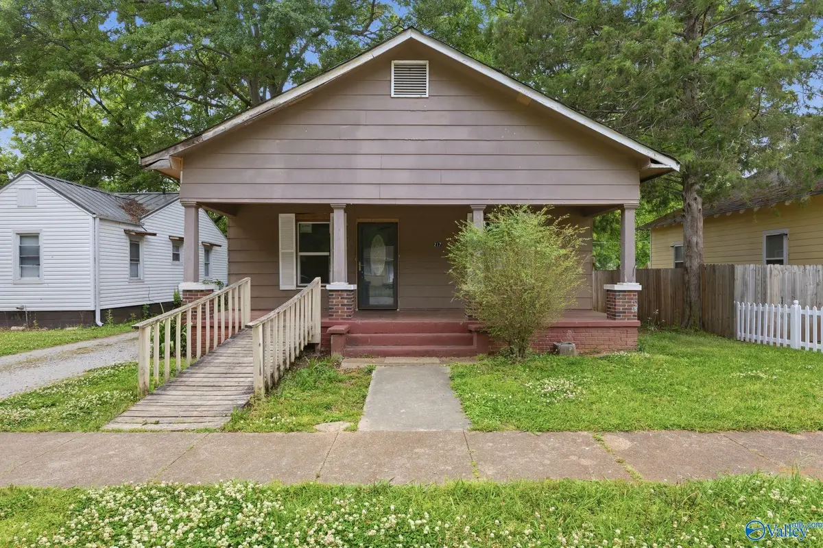 217 8th Avenue Sw, Decatur, AL 35601 - #1