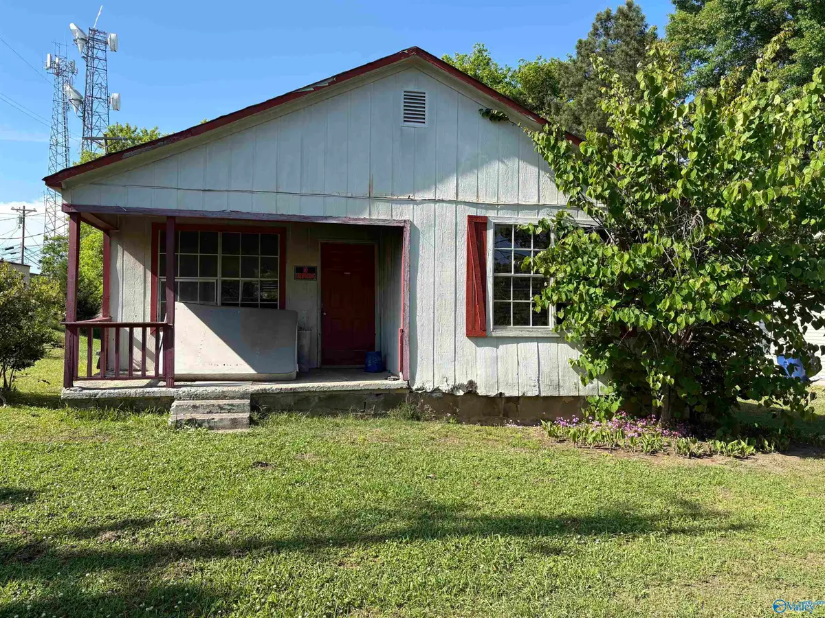 109 1st Place Se, Arab, AL 35016 - #1