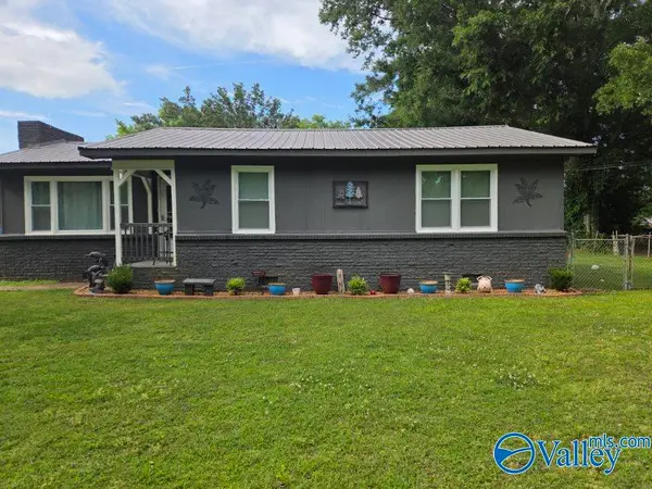 207 Piney Grove Street, Falkville, AL 35622