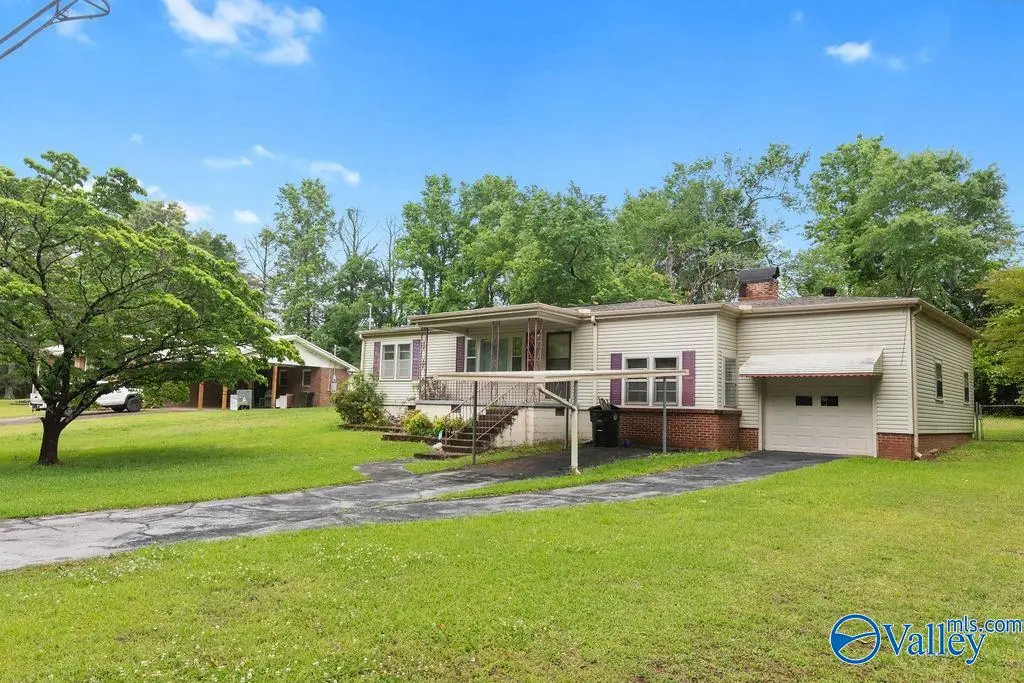 2300 Lookout Street, Gadsden, AL 35904 - #1