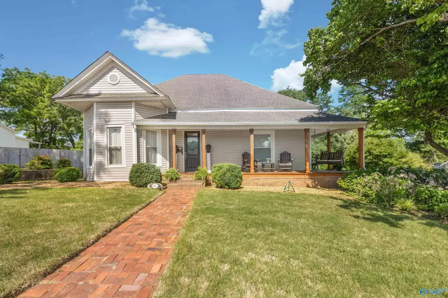 421 Main Street, Moulton, AL 35650 - #2
