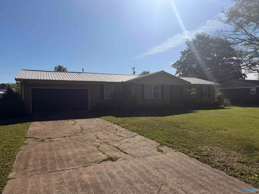 2104 Pinehurst Street Sw, Hartselle, AL 35640 - #3