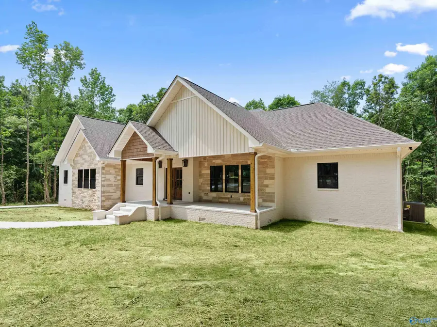 602 SE 4th Street Se, Arab, AL 35016 - #3