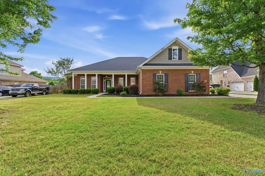 7004 Oak Creek Circle Se, Owens Cross Roads, AL 35763 - #2
