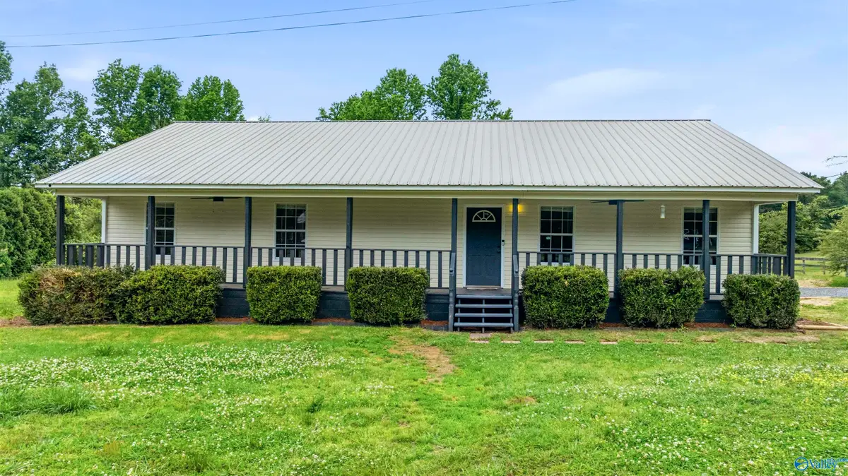 1211 Thornhill Road, Boaz, AL 35956 - #1