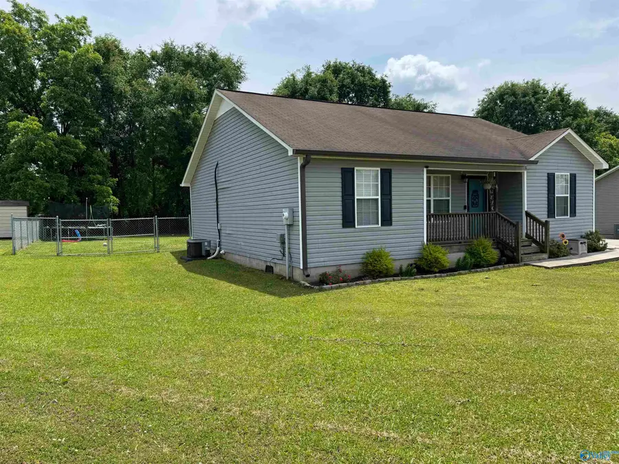 41 Beaver Road, Boaz, AL 35957 - #2