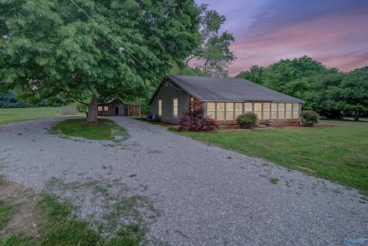 628 Walt Campbell Road, Hazel Green, AL 35750 - #1