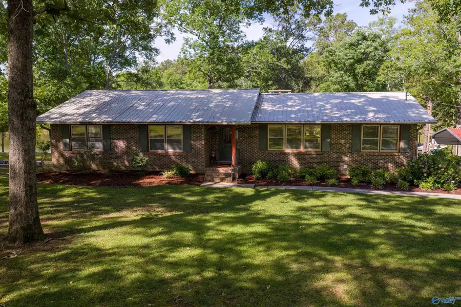 210 Aqua Vista Drive East, Gadsden, AL 35901 - #3